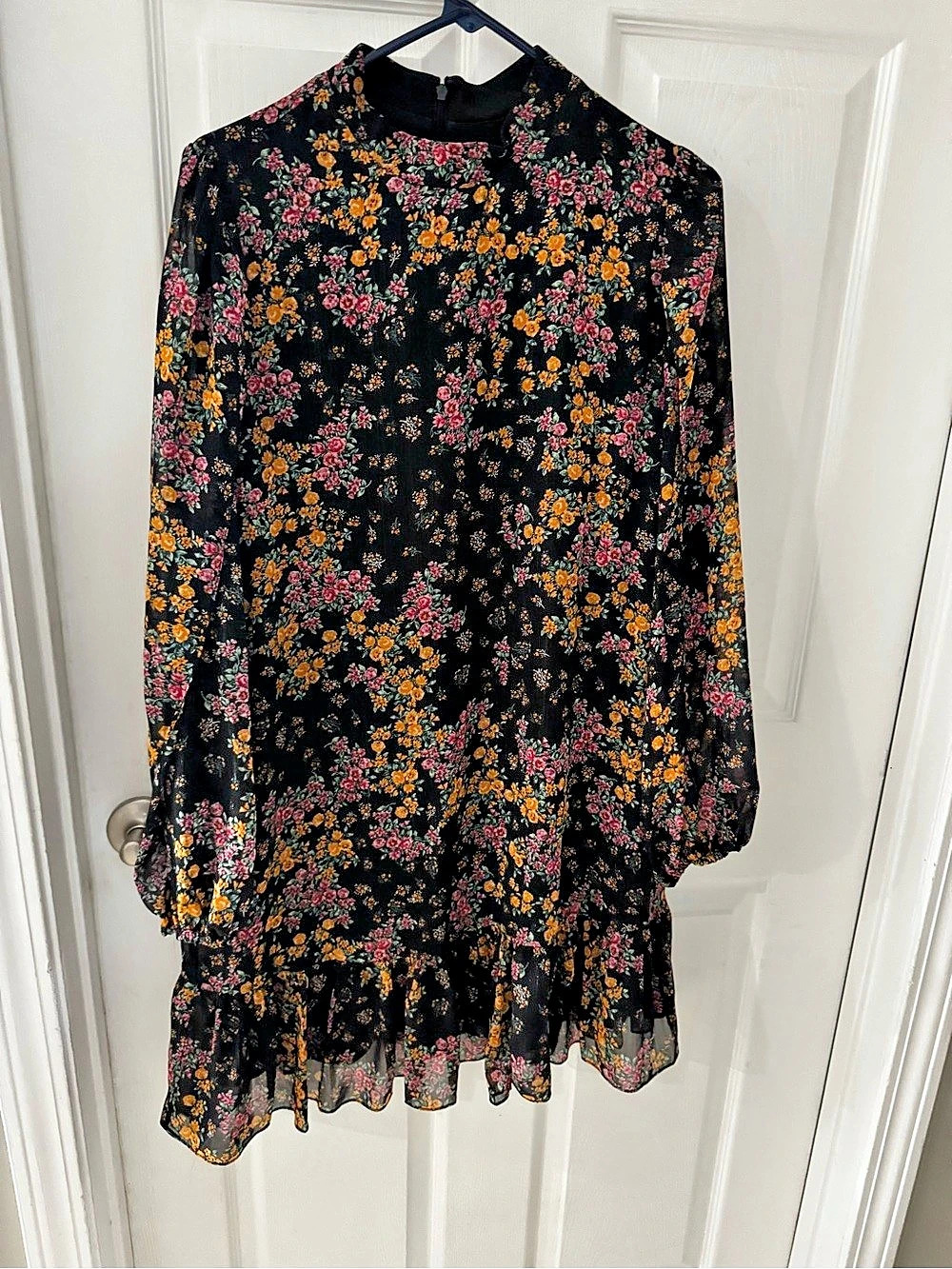 BCBG Floral Mini Dress in Black & Pink Size 2 Like New